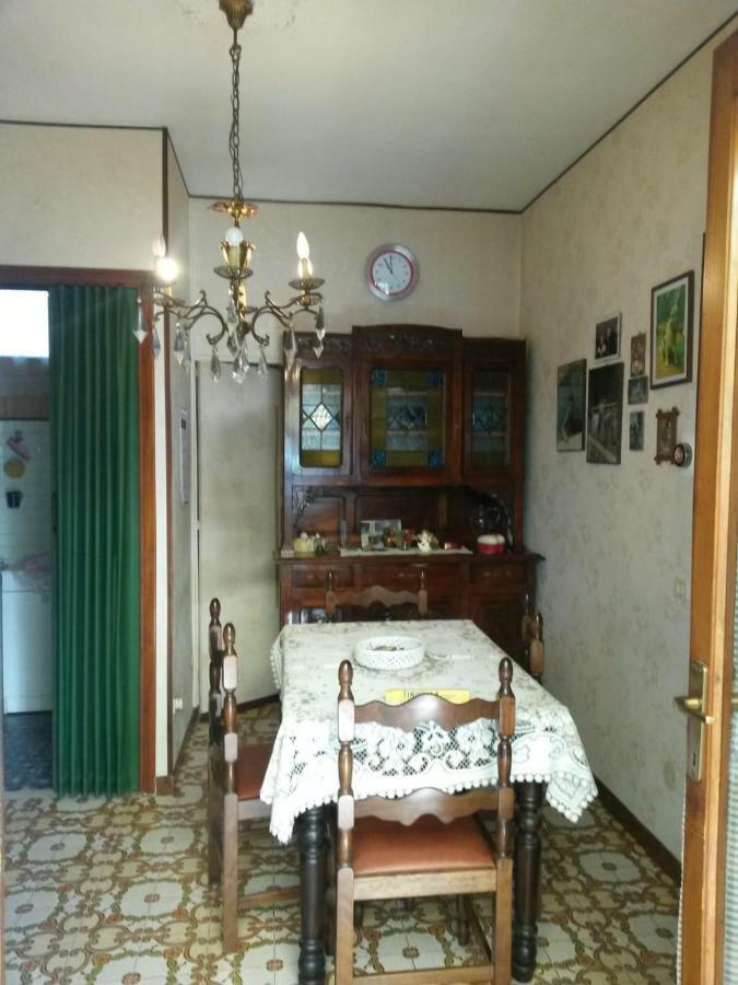 Vila La Casa Dei Nonni Moncrivello Exteriér fotografie